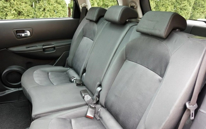 Nissan Qashqai cena 30900 przebieg: 172000, rok produkcji 2011 z Zambrów małe 191